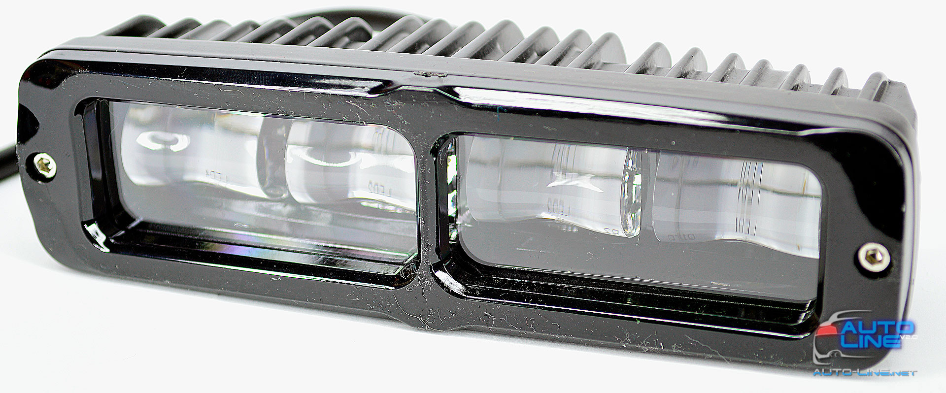 Cyclone WL-L4L 32W Driving - миниатюрная LED-фара ближнего света со светотеневой границей, 32 Вт