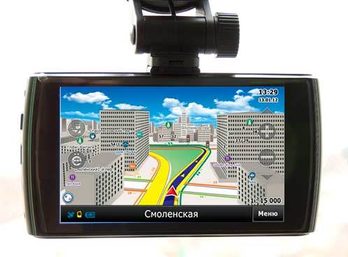 X-Vision F-5000, особенности GPS-навигатора с видеорегистратором