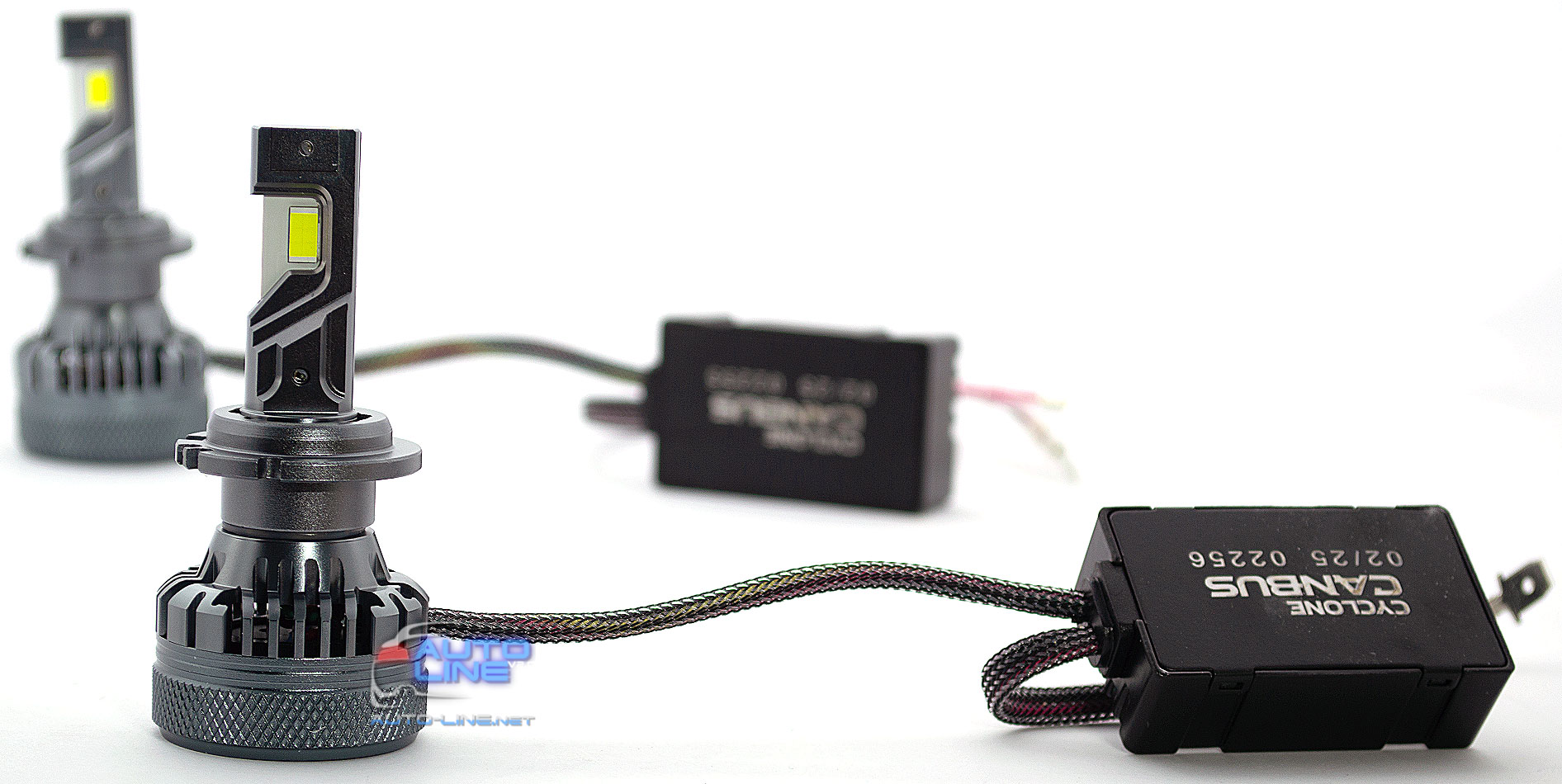 Потужні LED-лампи D2 (D2S) з обманкою 9-32 В 70 Вт 5500 K/18000 Lm — Cyclone LED D2 5500K type 48