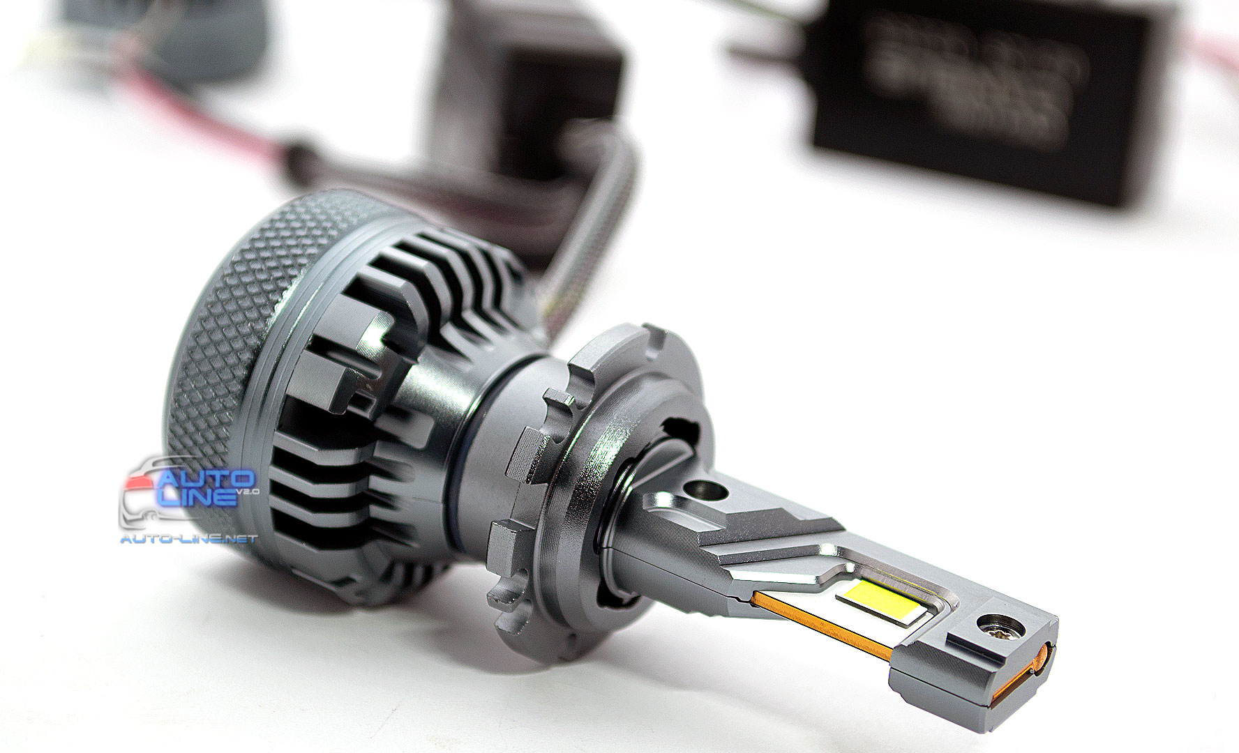 Потужні LED-лампи D2 (D2S) з обманкою 9-32 В 70 Вт 5500 K/18000 Lm — Cyclone LED D2 5500K type 48