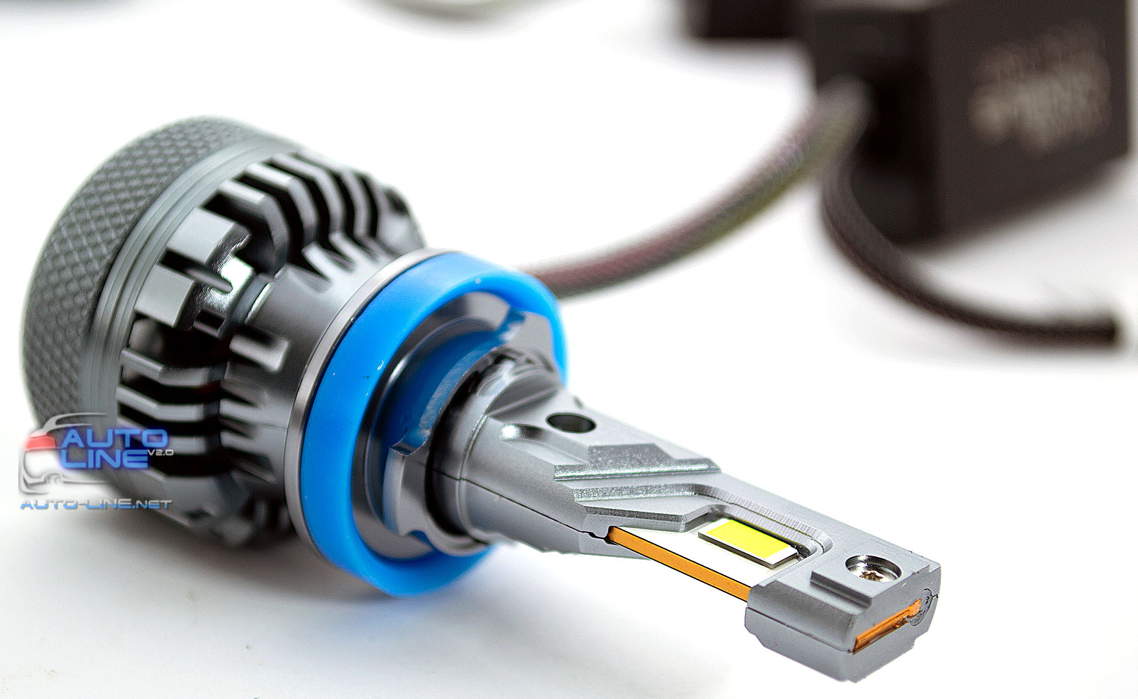 Потужні LED-лампи H11 з обманкою 9-32 В 70 Вт 5500 K/18000 Lm — Cyclone LED H11 5500K type 48