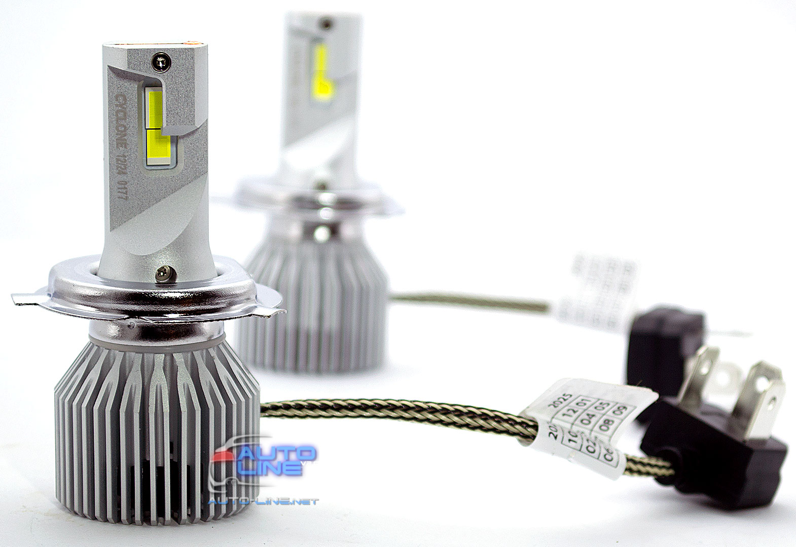 Мощные LED-лампы H4 9-16В 6000K/17500Lm - Cyclone LED H4 H/L 6000K type 49