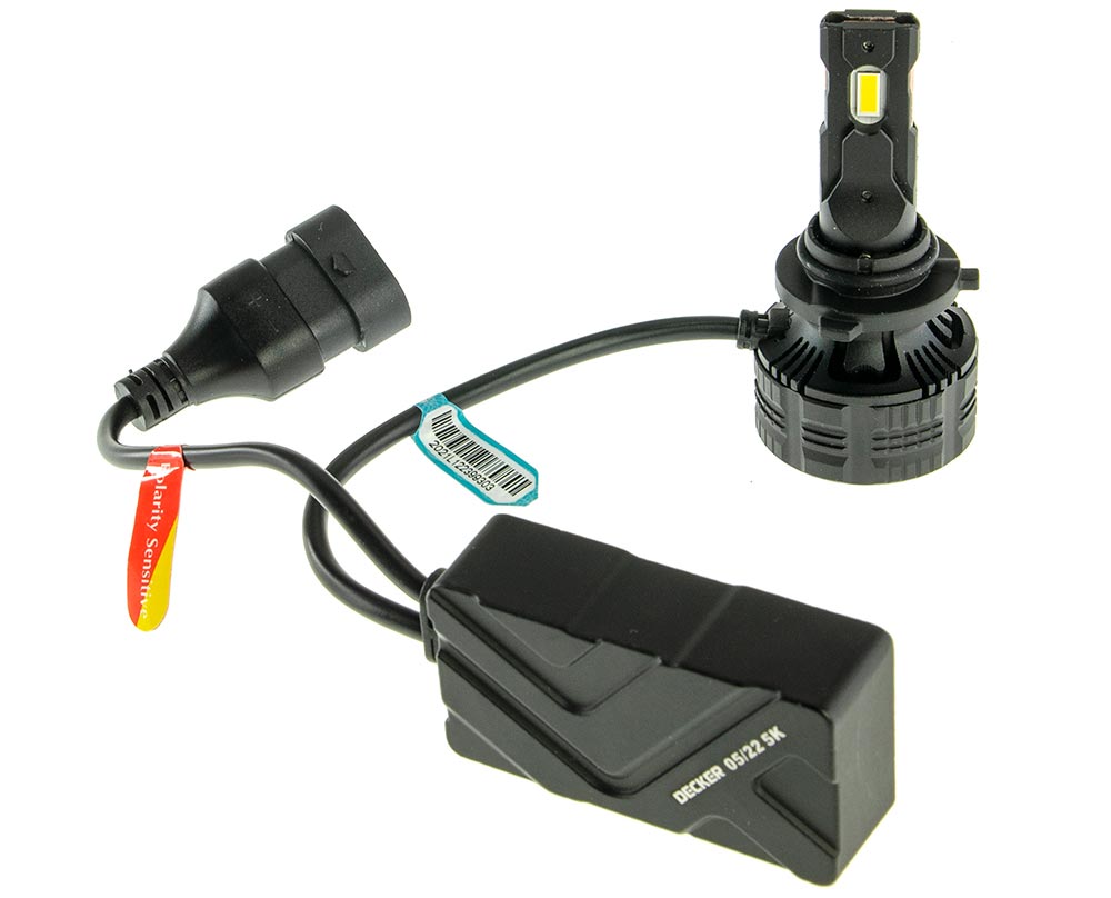 Decker LED PL-03 5K 9006 — мощные CAN LED-лампы 9006 (с обманкой), 5000K/12000Lm